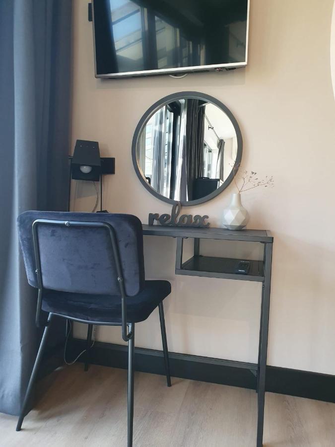 Bed and Breakfast De Buorkerij Tytsjerk Екстер'єр фото