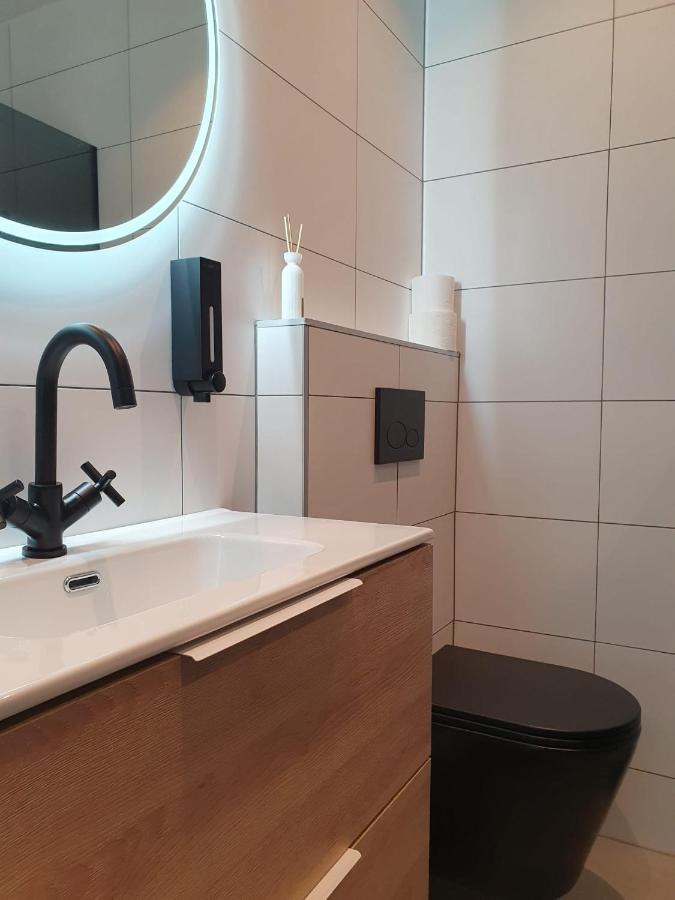 Bed and Breakfast De Buorkerij Tytsjerk Екстер'єр фото